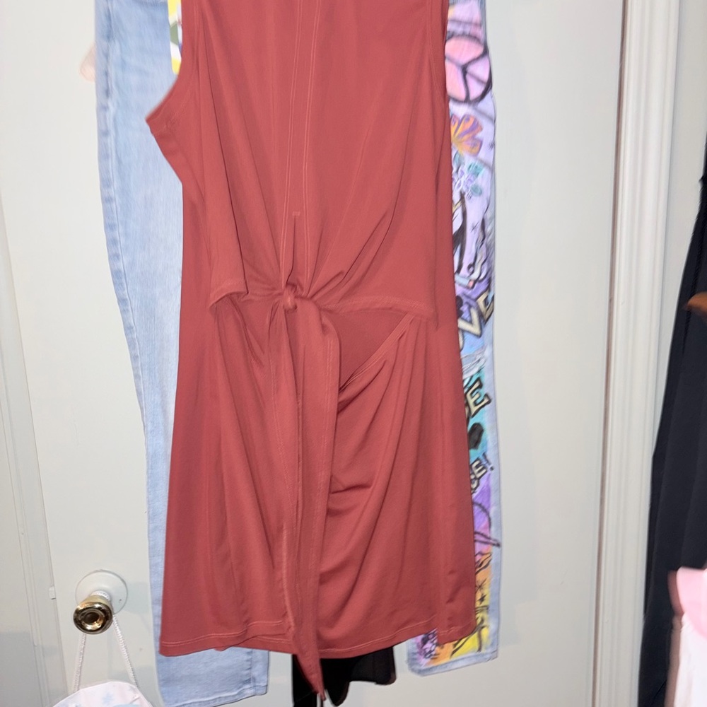 HALARA Sleeveless Rust Tie-Front Dress